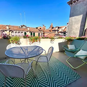 Ca' Degli Oresi , Venice Italy